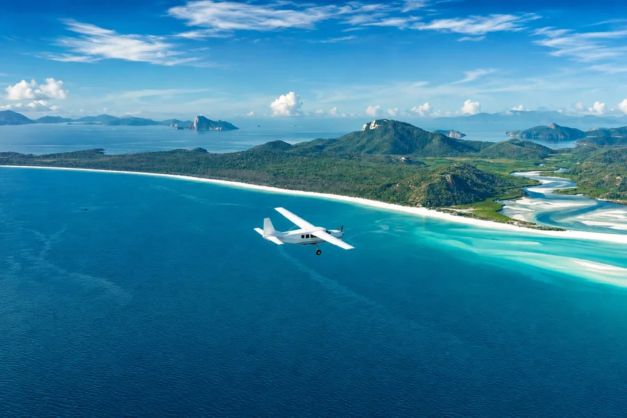Scenic flight over the Whitsundays